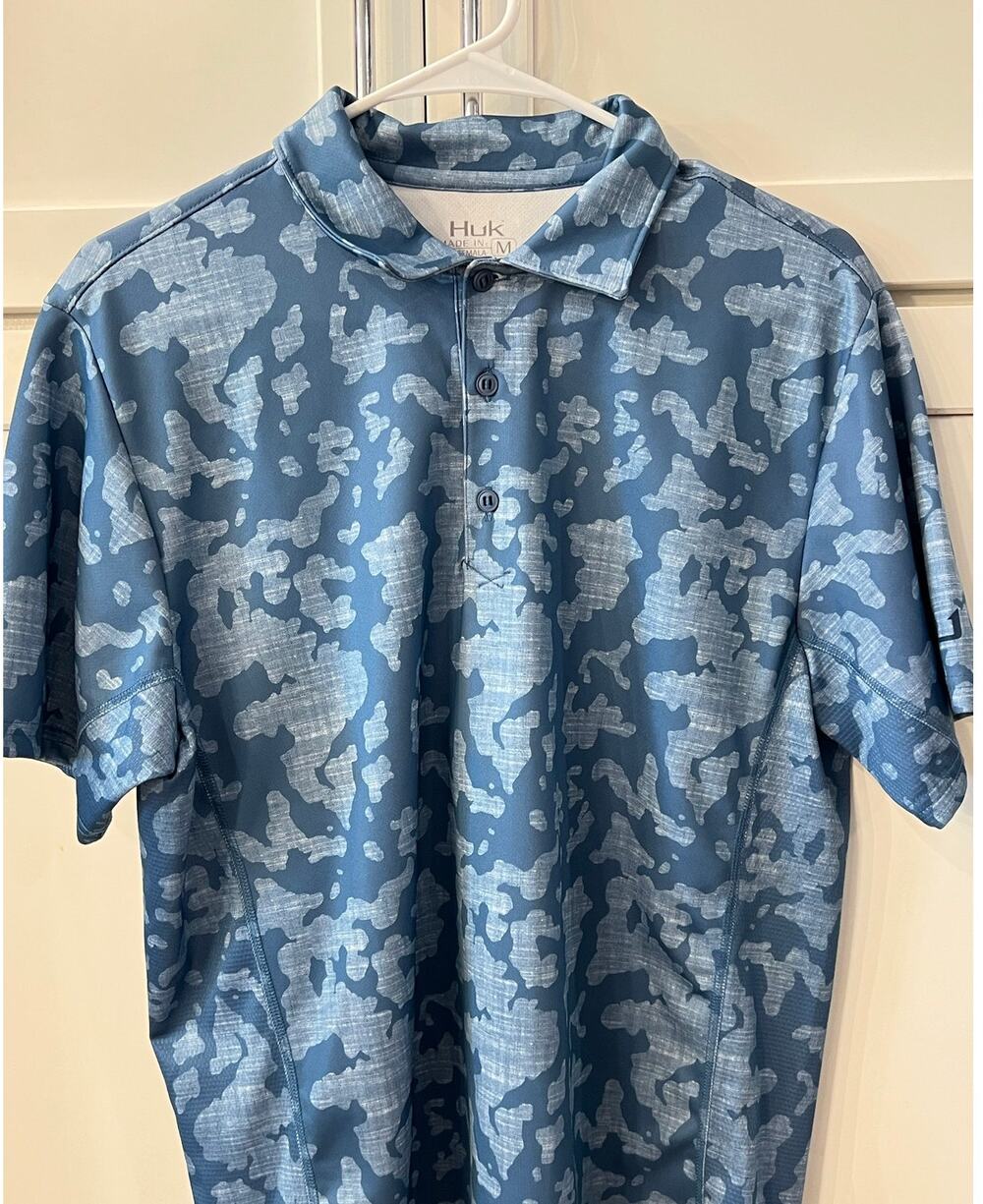 HUK Polo Blue Camo Shirt Mens M Performance Moisture Wicking Flexi Short Sleeve